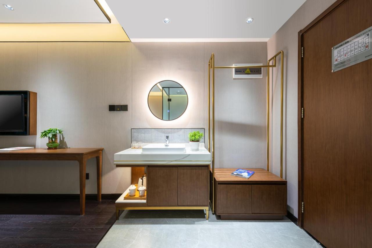 Beijing Tangfu Hotel - Located In The City Center Adjacent To The Subway Station Close To Nanluoguxiang Gulou Lama Temple Tiananmen Square Forbidden City Temple Of Heaven Providing Laundry Car Rental And Ticketing Services Exterior foto