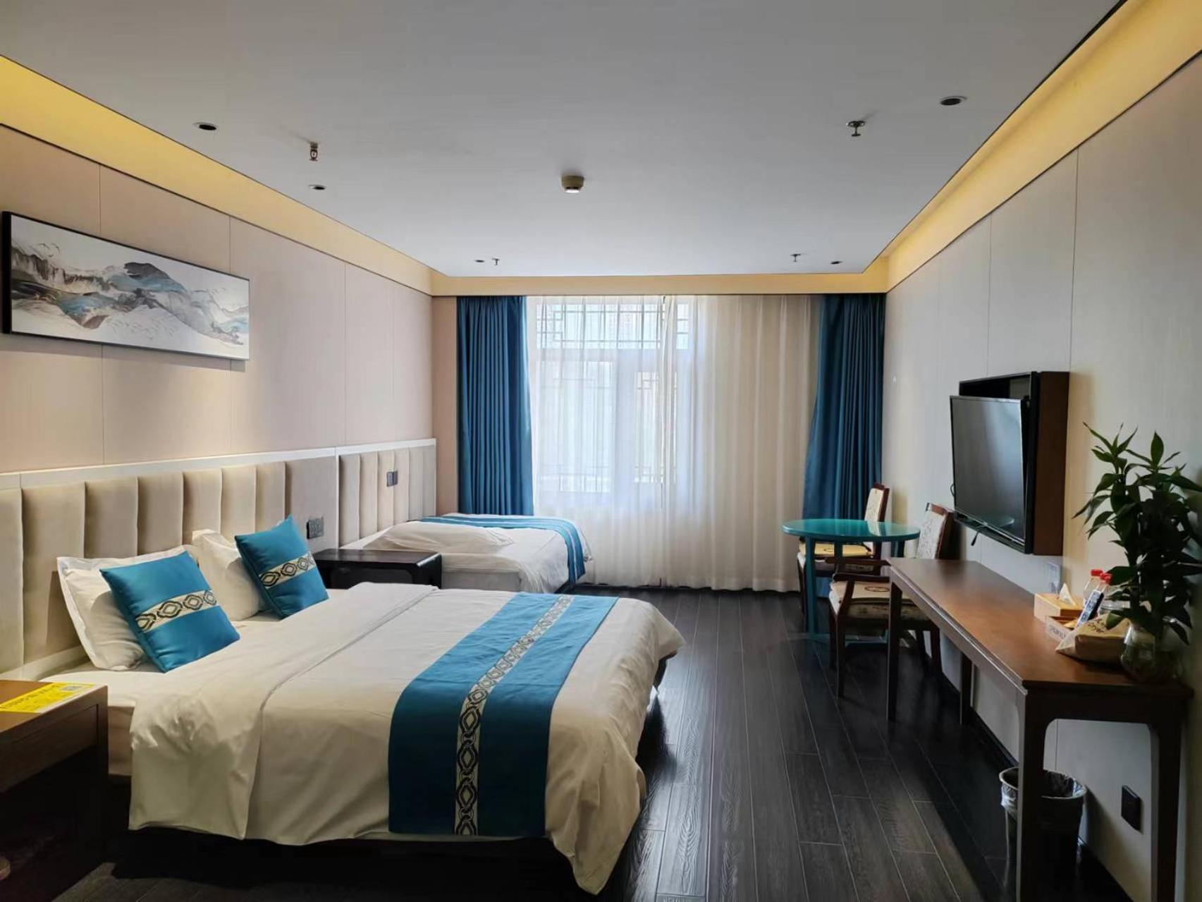Beijing Tangfu Hotel - Located In The City Center Adjacent To The Subway Station Close To Nanluoguxiang Gulou Lama Temple Tiananmen Square Forbidden City Temple Of Heaven Providing Laundry Car Rental And Ticketing Services Exterior foto